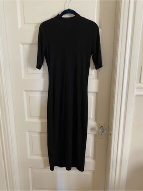 Marine Layer Black Short-Sleeve Mock Neck Midi Dress